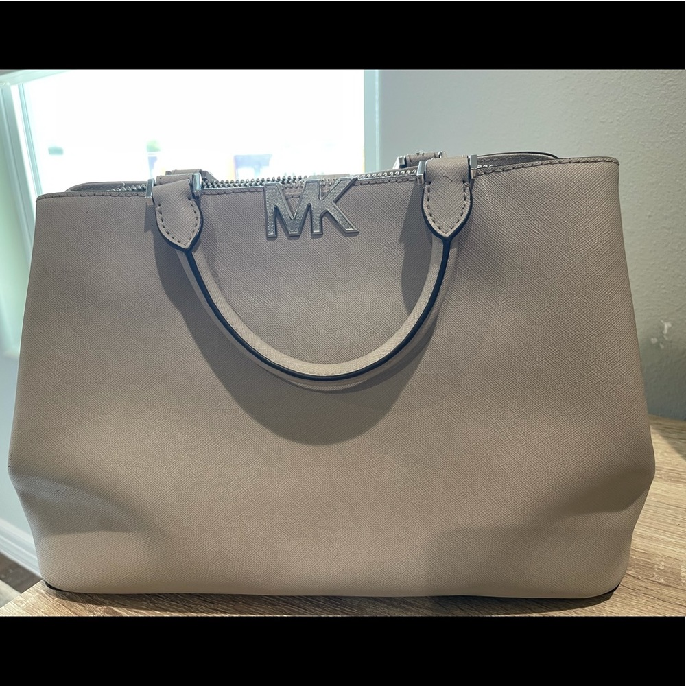 Michael Kors satchel tote bag